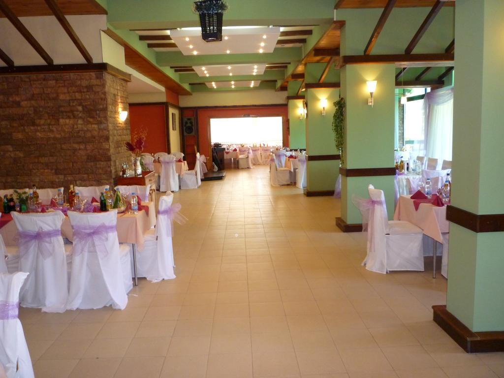 Park Hotel Ribaritsa Exterior photo